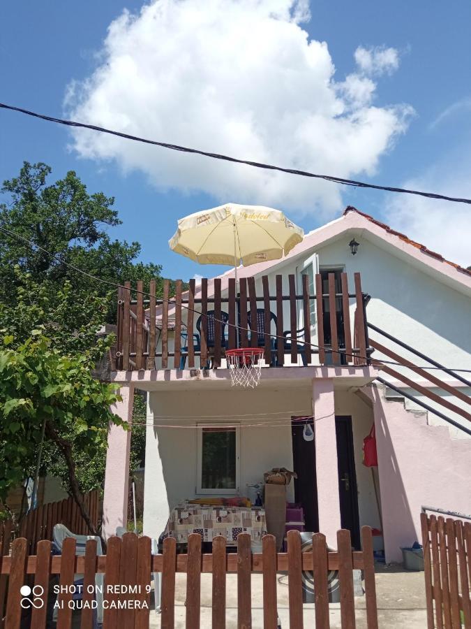 בודווה Apartments N&N מראה חיצוני תמונה
